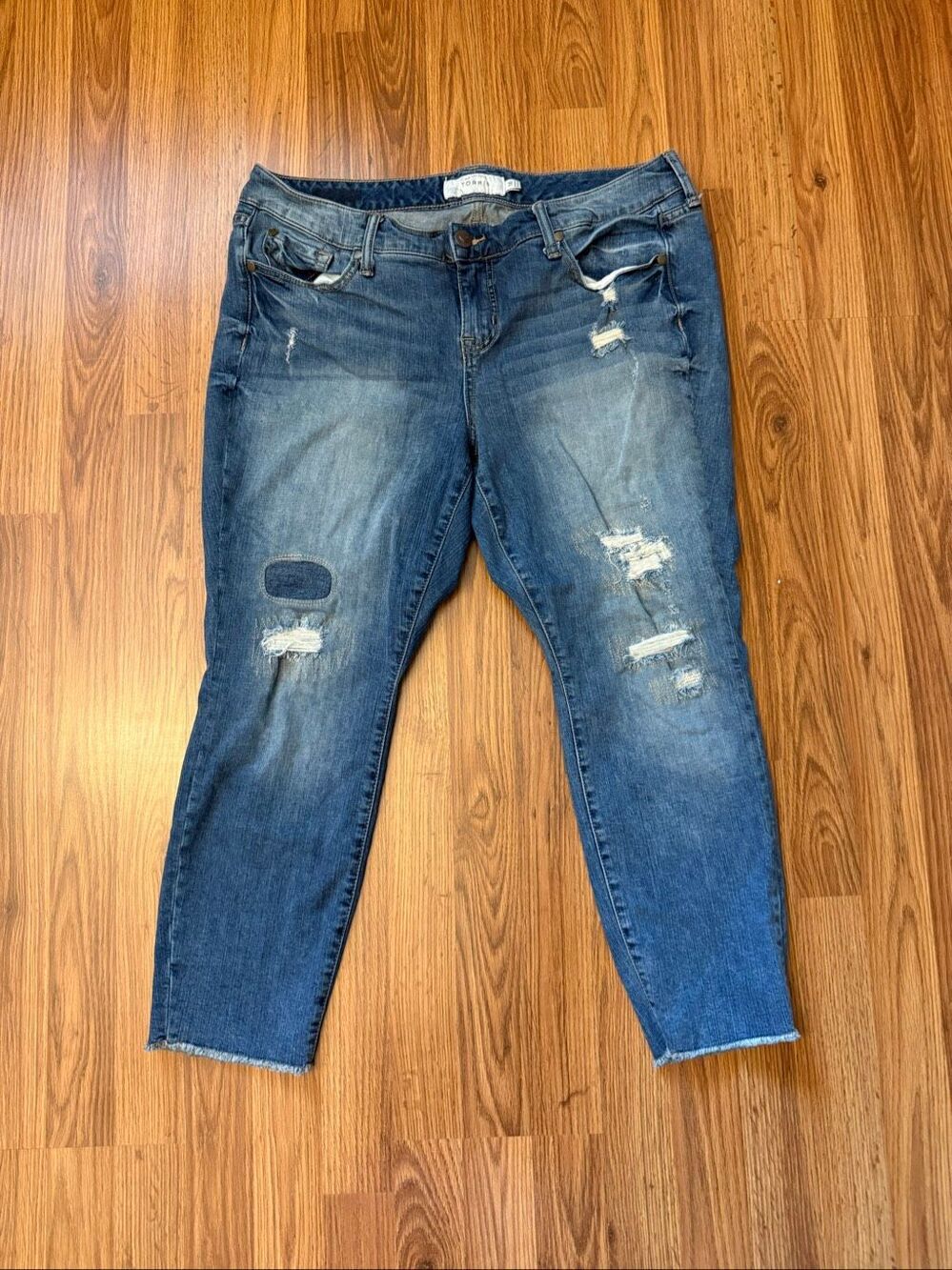 Torrid Women's Raw Cut Hem Mid Rise Whiskering Distressed Jeans Blue Size 16